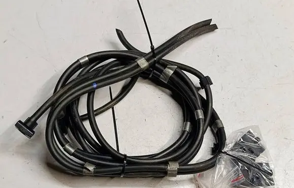 Renault Captur Windshield washer spray nozzle AFW6F1