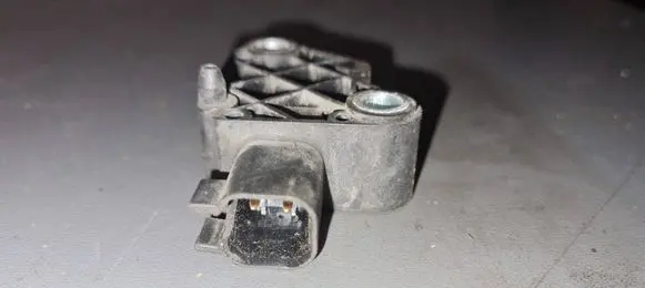 Volvo S80 Airbag deployment crash/impact sensor 30737139