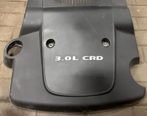 Jeep Grand Cherokee (WK) Engine cover (trim)