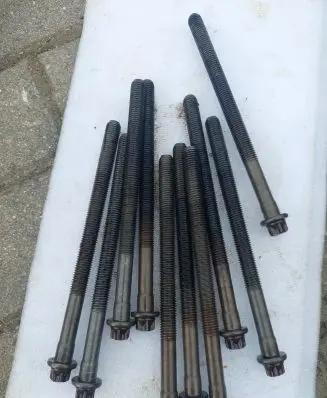 Mercedes-Benz CLA C117 X117 W117 Cylinder head bolts 