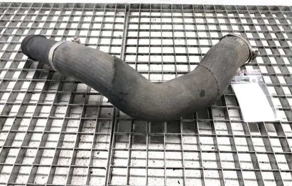 Audi Q7 4M Intercooler hose/pipe 4M0145683A
