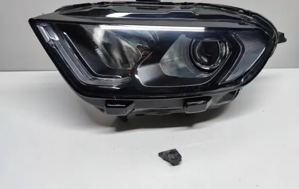 Ford Ecosport Headlight/headlamp GN1513D155HE