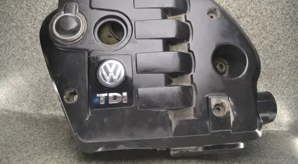 Audi A6 S6 C5 4B Engine cover (trim) 038103925