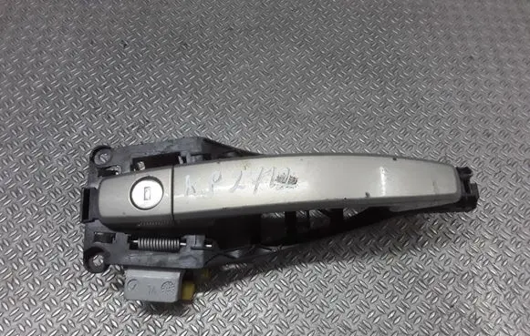 Opel Zafira B Front door exterior handle