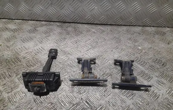 Land Rover Freelander 2 - LR2 Front door hinge set 6H5222886AE