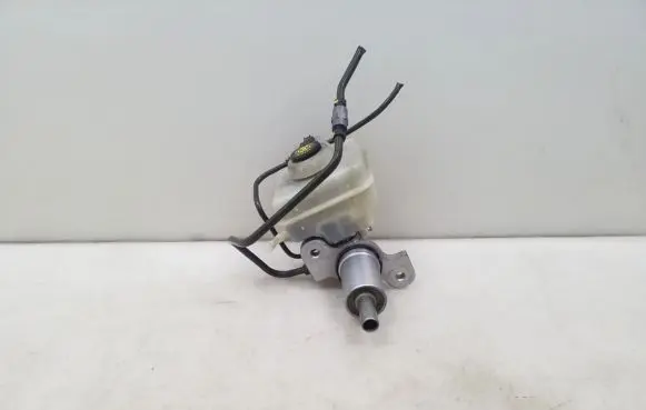 BMW 5 E60 E61 Master brake cylinder 