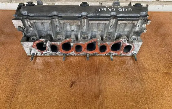 Volvo S40, V40 Engine head GS080910241