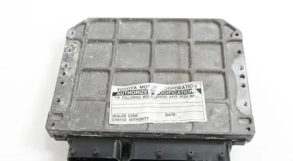 Volkswagen Golf VI Engine control unit/module 8966153700