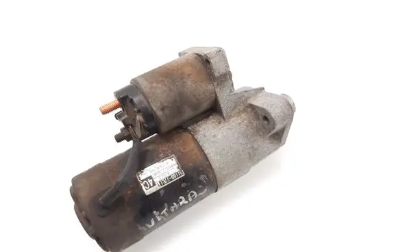 Suzuki Grand Vitara II Starter motor 3110077E1 M001T76481