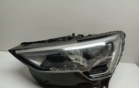 Audi Q3 F3 Headlight/headlamp 83A941011