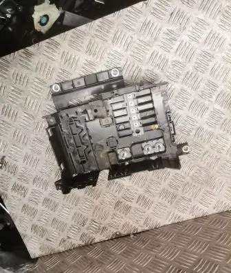 Audi Q7 4L Fuse module 7l0937548c