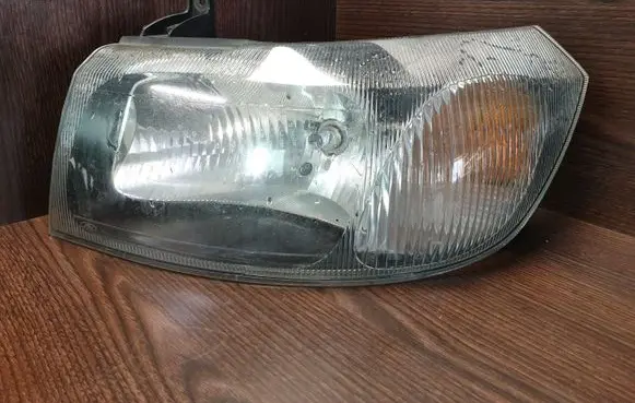 Ford Transit Headlight/headlamp YC1513W030