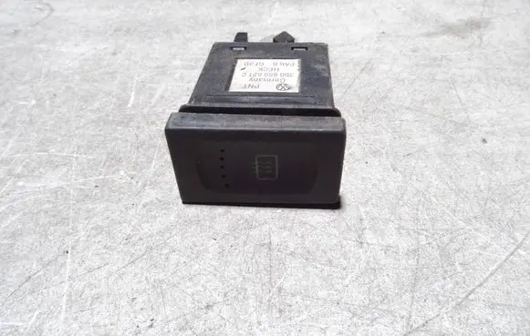 Volkswagen PASSAT B5 Windscreen/window heater switch 3B0959621C