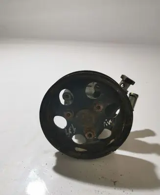 Audi A4 S4 B5 8D Power steering pump 058145255E