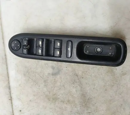 Peugeot 307 Electric window control switch 532645