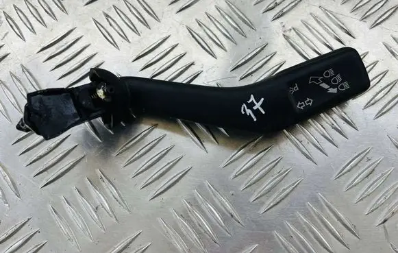 Volkswagen PASSAT B6 Indicator stalk 68487
