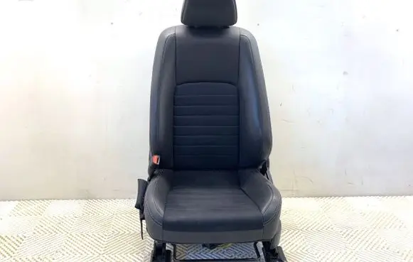 Lexus IS III XE30 Front driver seat 