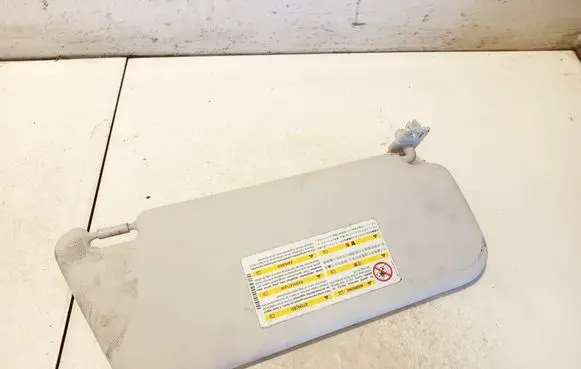Sun visor