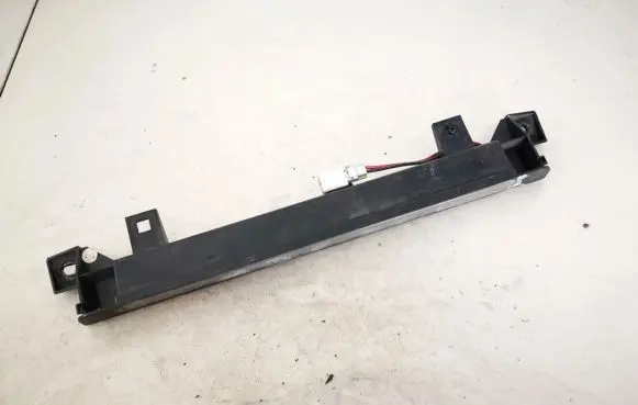 Nissan Almera Tino Third/center stoplight 26590bu000