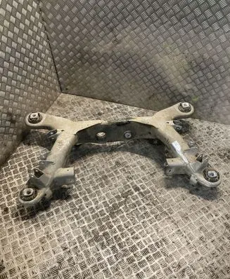 Mercedes-Benz E W211 Rear subframe 2113502408 A2113502408