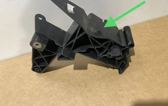Mercedes-Benz A W177 Bottom radiator support slam panel A1776222300
