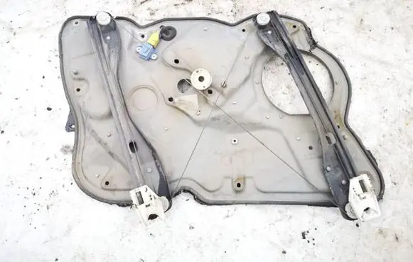 Skoda Octavia Mk2 (1Z) Sliding door window regulator with motor
