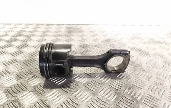 Piston with connecting rod