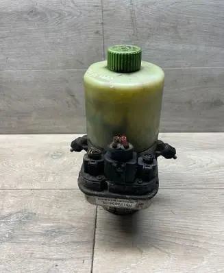 Skoda Roomster (5J) Power steering pump 6R0423156C 6Q2423051BB 6Q1423051CM