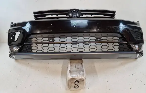 Volkswagen Tiguan Front bumper 5NA807221
