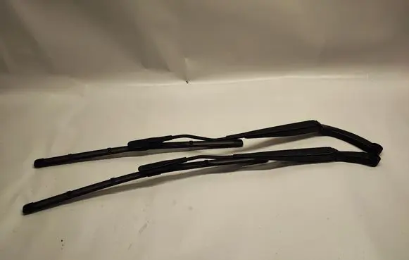 Ford Mustang VI Windshield/front glass wiper blade FR3B17B589AA