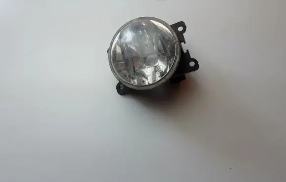 Peugeot 208 I Front fog light 11417682
