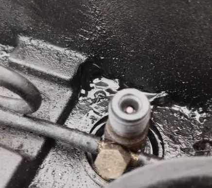 Ford Mondeo Mk III Fuel injector