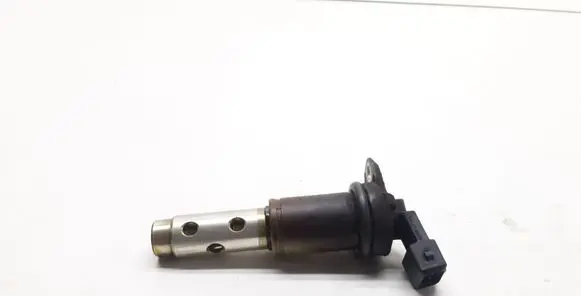 BMW 3 E90 E91 Camshaft vanos timing valve 7585425