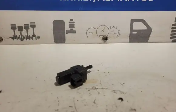 Clutch pedal sensor