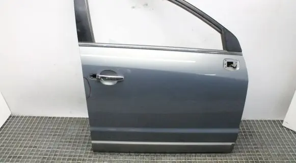 Opel Antara Front door