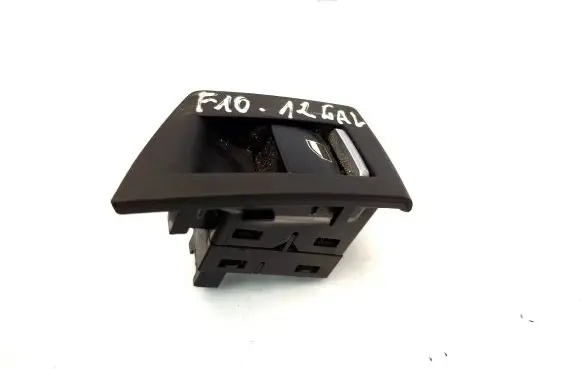BMW 5 F10 F11 Electric window control switch 9163527 ME038E05469