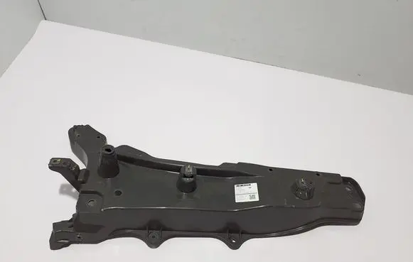 Volvo XC90 Fender mounting bracket 31391777