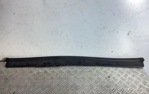 BMW 6 F06 Gran coupe Engine compartment rubber 7211920