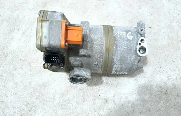 Porsche Panamera (971) Air conditioning (A/C) compressor (pump) 4G0816797A