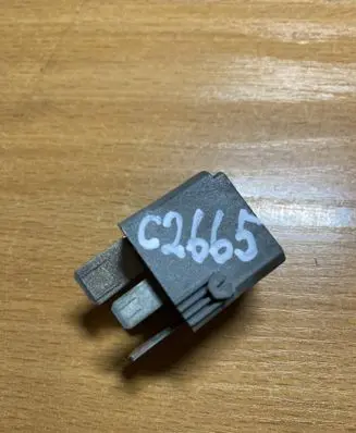 Mercedes-Benz A W169 Other relay 0025422619 C2665