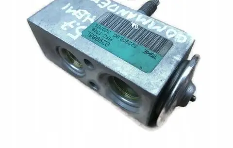 Jeep Grand Cherokee Air conditioning (A/C) expansion valve 