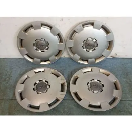 Audi A3 S3 8L R15 wheel hub/cap/trim 8E0601147A