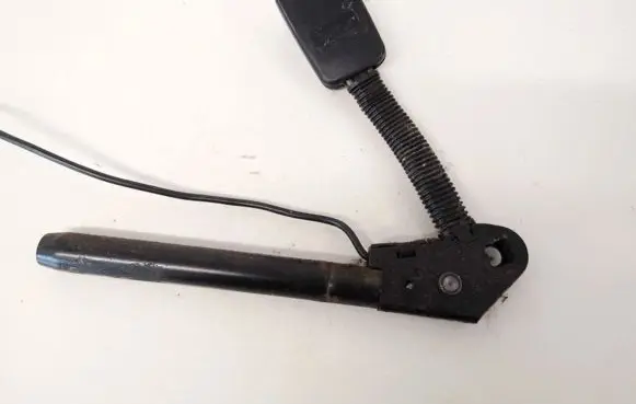 Ford Focus Front seatbelt buckle t4x9a