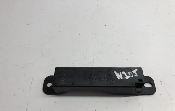 Mercedes-Benz C W205 Keyless system antenna A2059053005