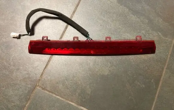 Hyundai Santa Fe Third/center stoplight 927002B0