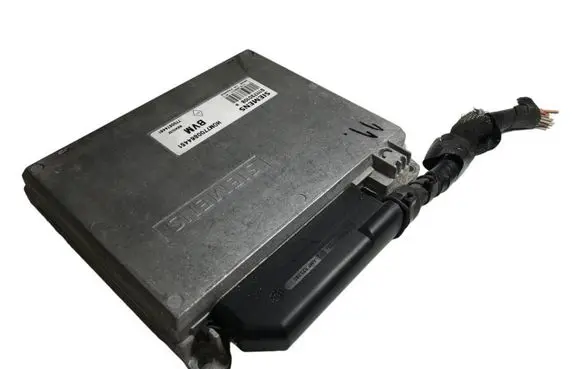 Renault Megane I Engine control unit/module 7700864451 7700874461 S111730108B