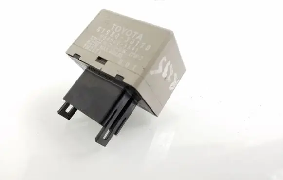 Lexus GS 300 350 430 450H Other relay 8198030170 0665005641