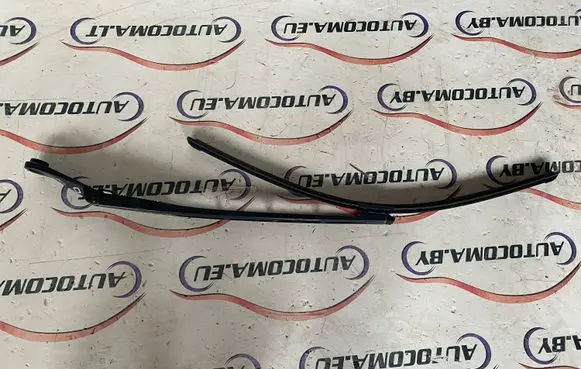 Audi Q7 4L Front wiper blade arm
