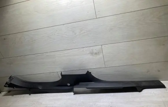 Renault Twingo III Front sill trim cover a4536807302