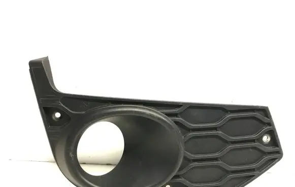 Iveco Daily 6th gen Front fog light trim/grill 5801562215 5801529858